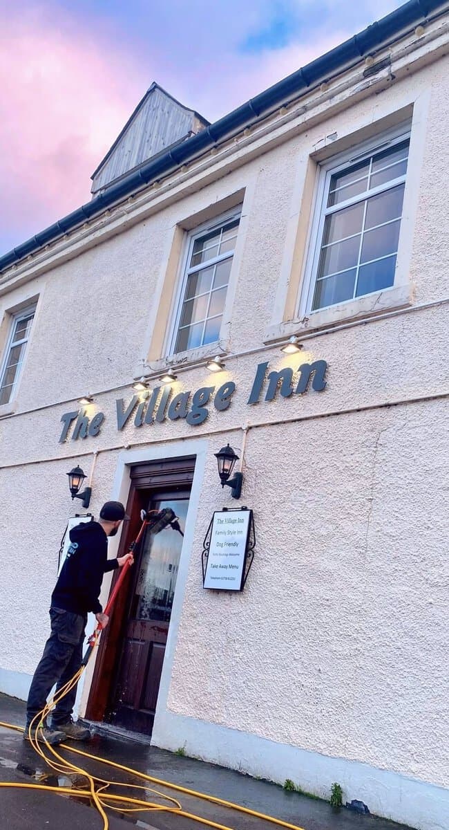 Window Cleaning, Reach and Wash Window Cleaning in Perth Scotland